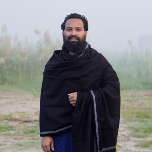 কালো কালার উলের শাল